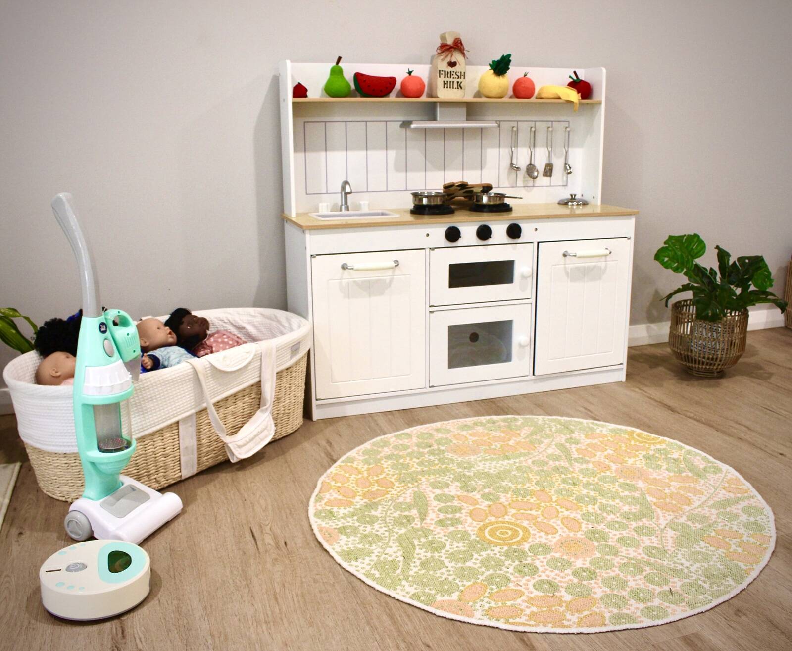 Lovey & Me Family Daycare