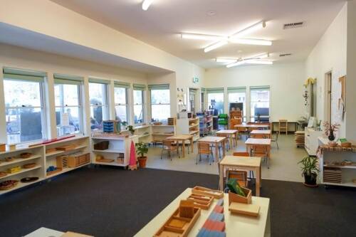 Bilingual Montessori Early Learning