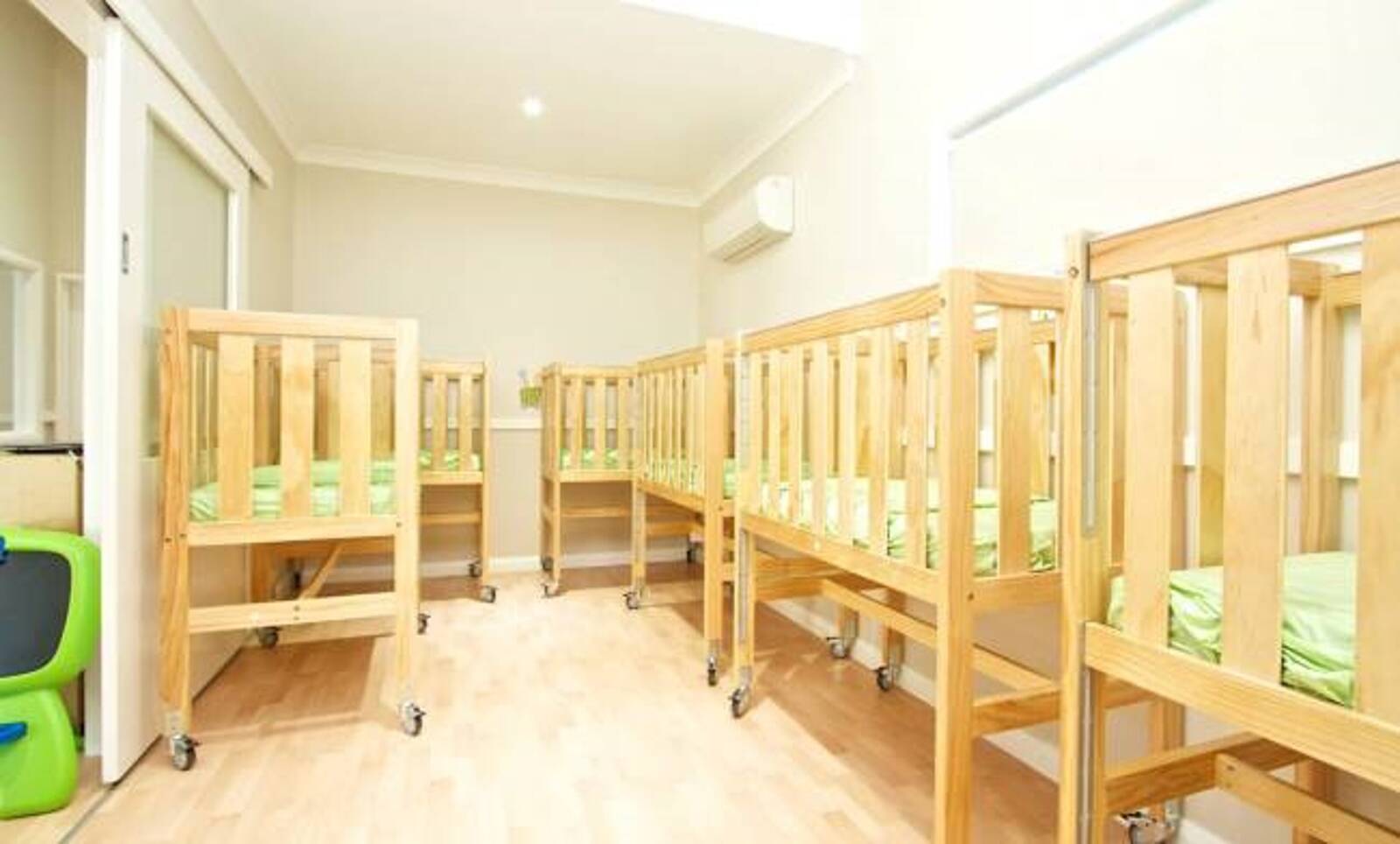 Laugh and Learn Early Learning Centre