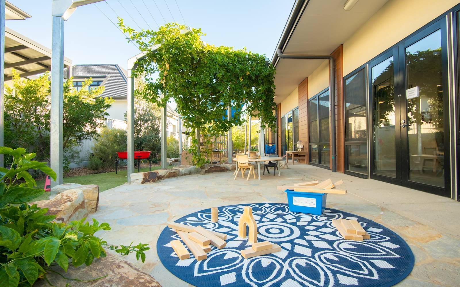 Busy Bees at Kilburn