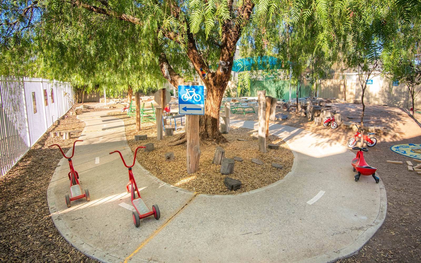 Busy Bees at Smithfield Plains