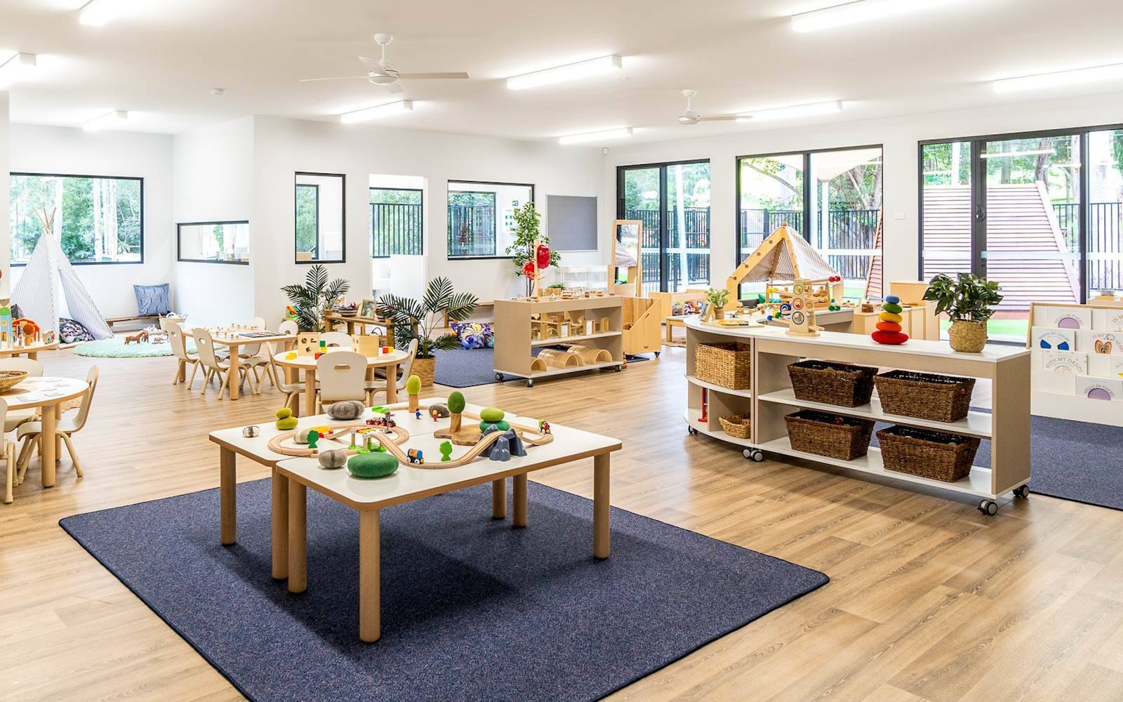 Follyfoot Farm Juniors by Busy Bees