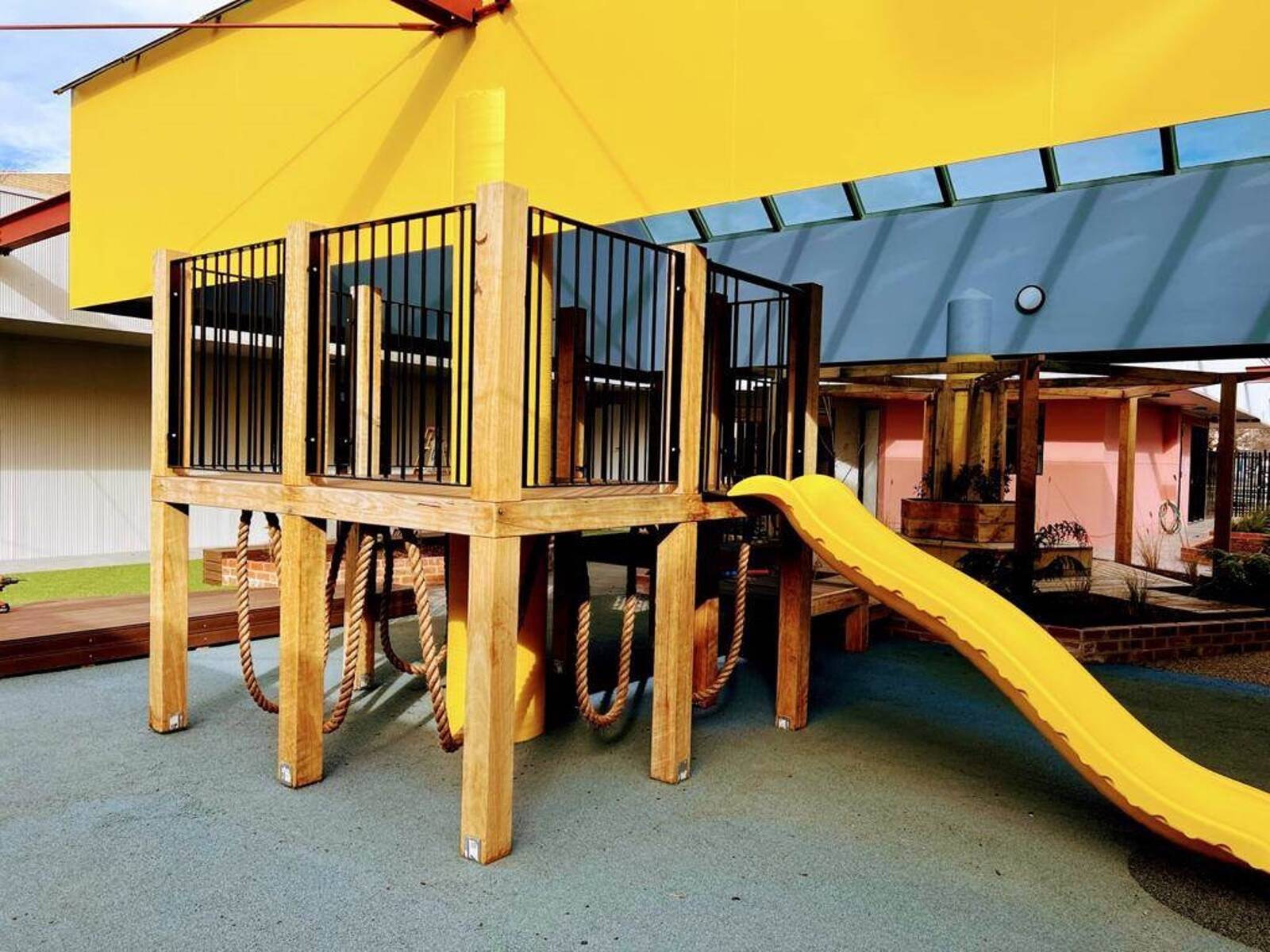 Buds & Bees Early Learning Centre