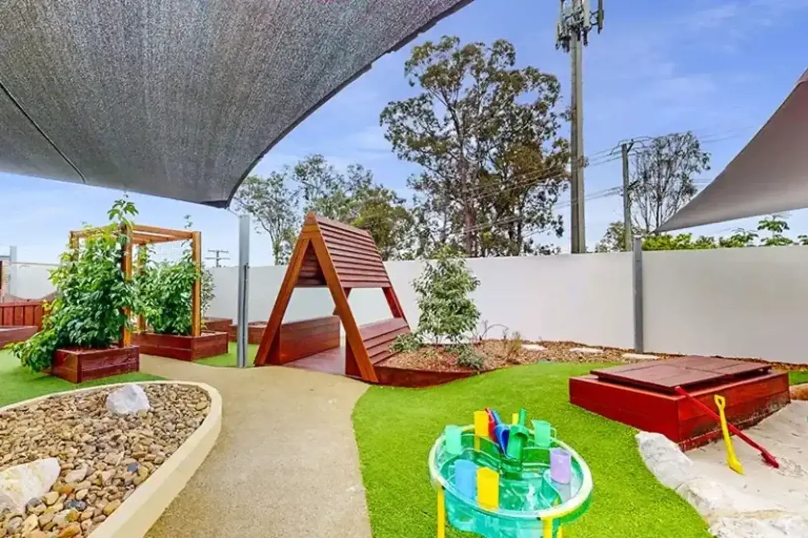 Busy Bees at Everton Hills