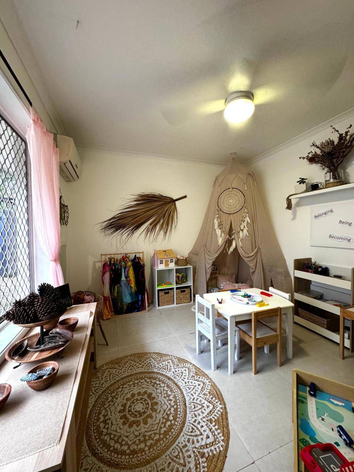 Sunny smiles family daycare