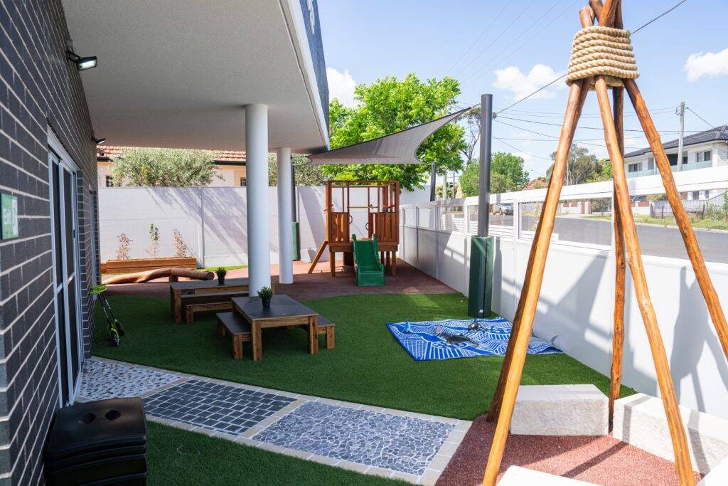 Young Academics Early Learning Centre Westmead, Whitworth St
